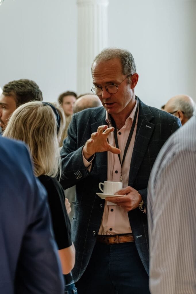 Networkng at The Gin Guild Ginposium in London
