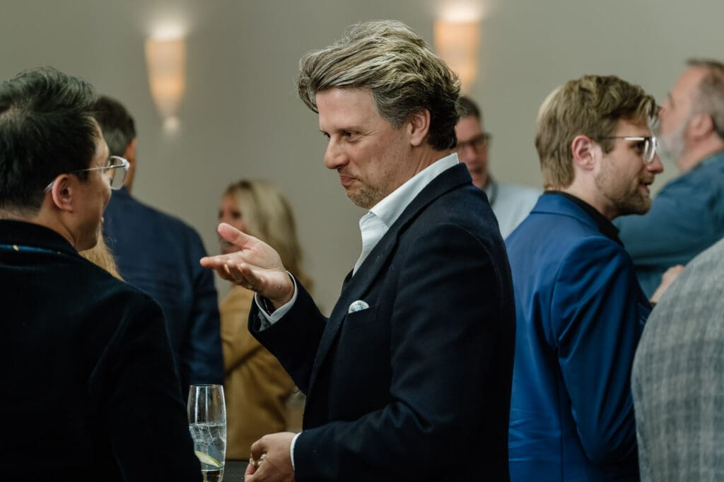 Candid networking moment at The Gin Guild Ginposium